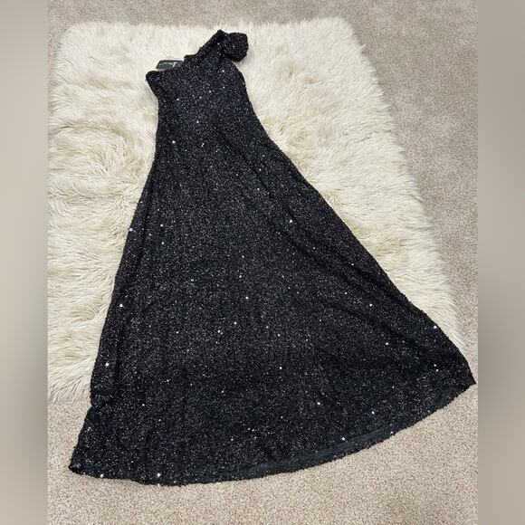 Black Sequin One-Shoulder Maxi Dress - Picture 9 of 13